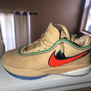 Nike Lebron 20 size 7.5 men. SESAME/LIGHT CRIMSON/SAIL/MIDNIGHT NAVY
